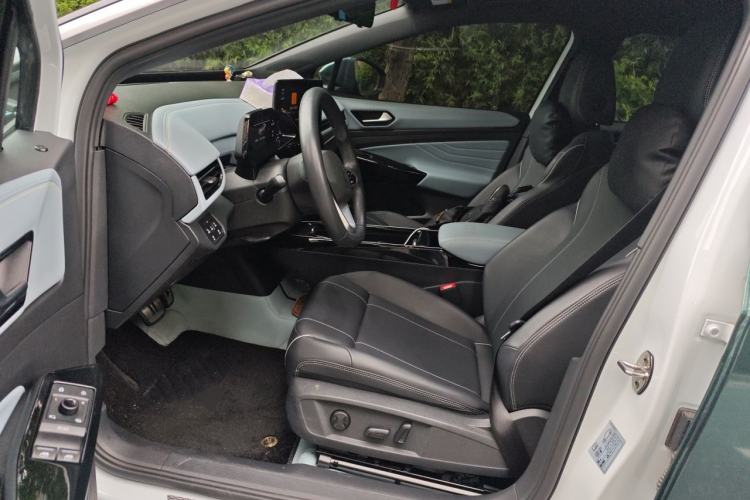 Used Volkswagen ID.4 X 2022 Pure Smart Edition Driver Seat