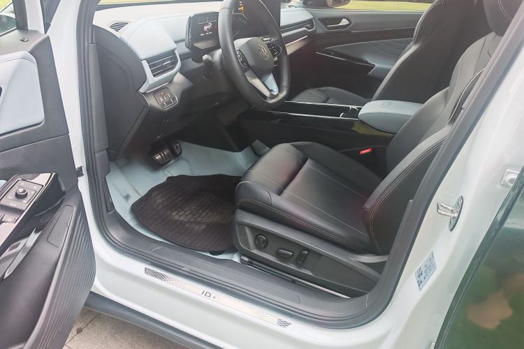 Used Volkswagen ID.4 X 2022 Pure Smart Edition Interior 1