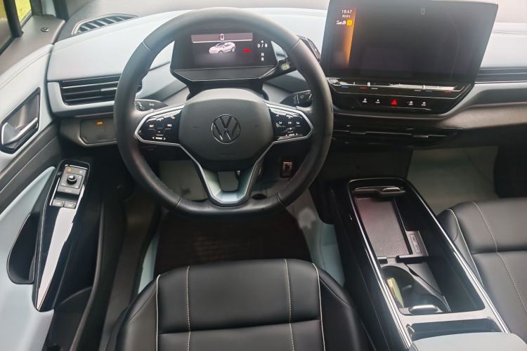 Used Volkswagen ID.4 X 2022 Pure Smart Edition Interior 3