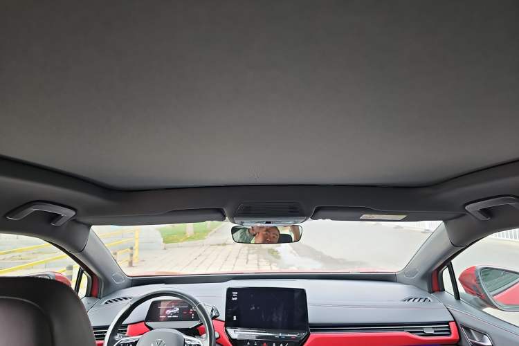 Used Volkswagen ID.4 X 2022 Kinergy Four-Wheel Drive Edition Headliner