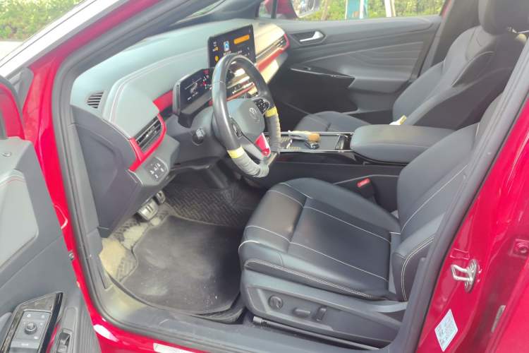 Used Volkswagen ID.4 X 2022 Pure Long-Range Version Interior 3