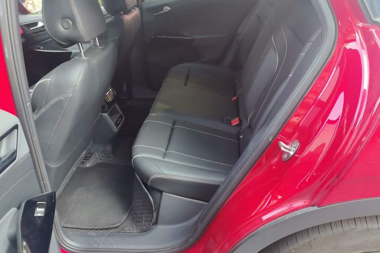 Used Volkswagen ID.4 X 2022 Pure Long-Range Version Interior 4