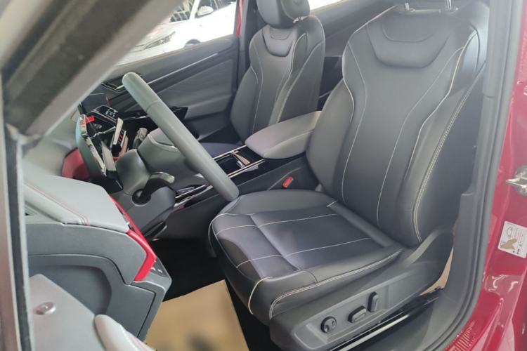 Used Volkswagen ID.4 X 2022 Pure Edition Left Front Seat