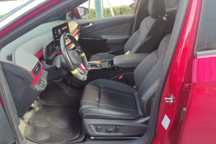 Used Volkswagen ID.4 X 2022 Pure Long-Range Version Left Front Seat
