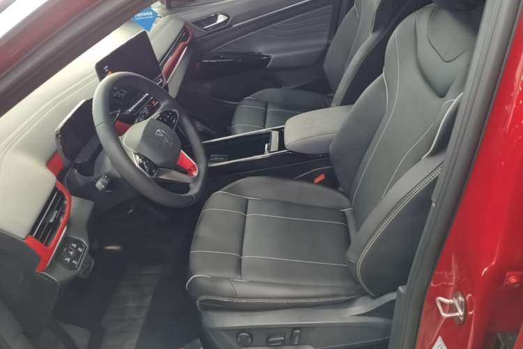 Used Volkswagen ID.4 X 2022 Pure Edition Left Front Seat