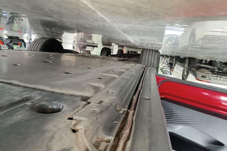 Used Volkswagen ID.4 X 2022 Pure Edition Left Side Sill