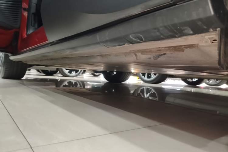 Used Volkswagen ID.4 X 2022 Pure Edition Left Side Sill