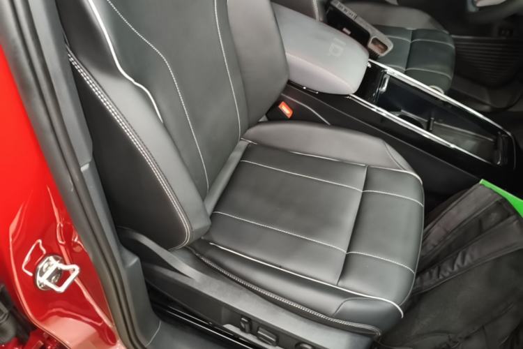 Used Volkswagen ID.4 X 2022 Pure Edition Right Front Seat
