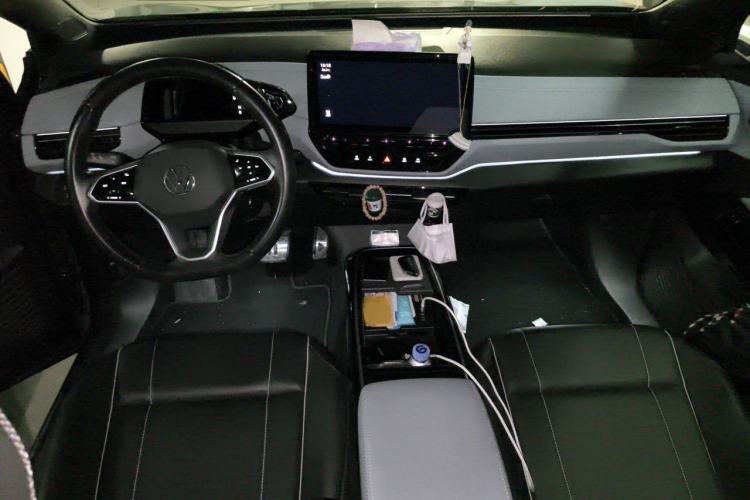 Used Volkswagen ID.4 X 2022 Pure Smart Edition Center Console
