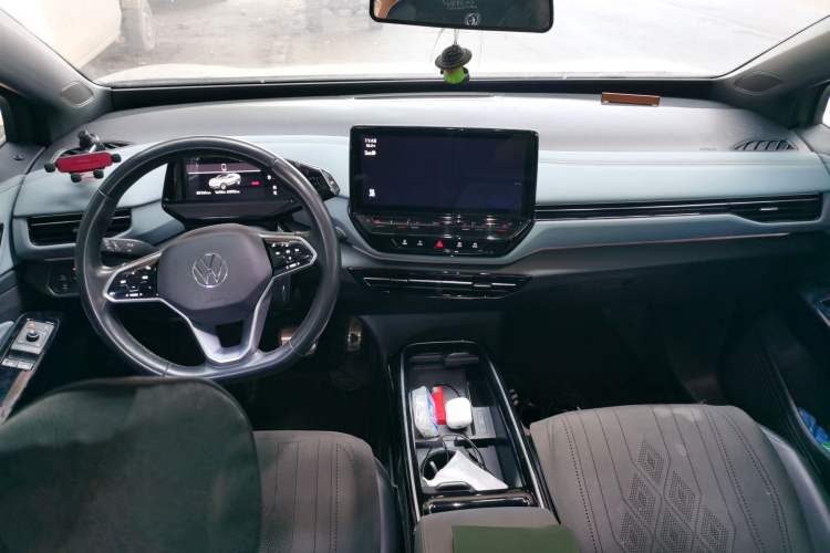 Used Volkswagen ID.4 X 2022 Pure Long-Range Version Center Console