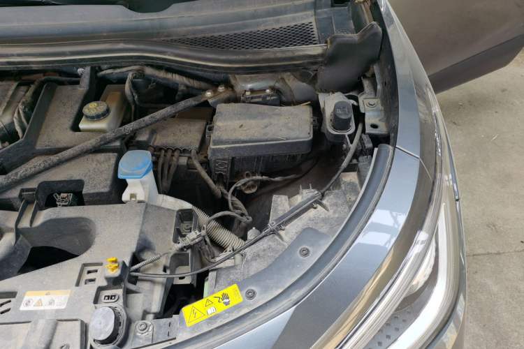 Used Volkswagen ID.4 X 2022 Pure Long-Range Version Engine Bay Left