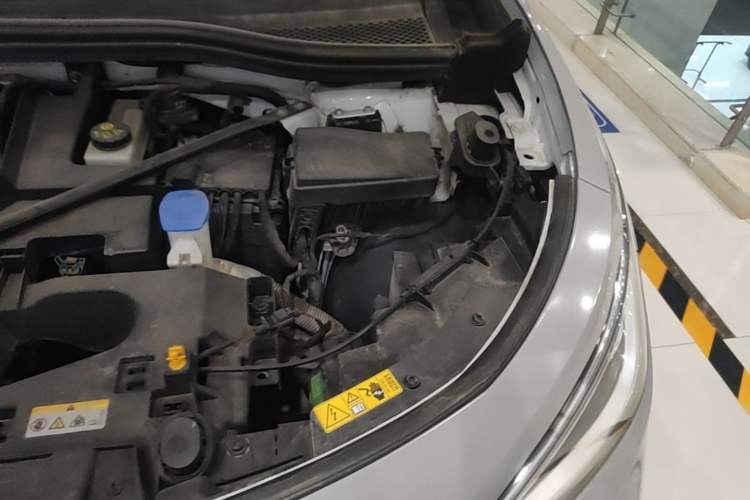 Used Volkswagen ID.4 X 2022 Pure Long-Range Version Engine Bay Left