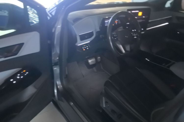 Used Volkswagen ID.4 X 2022 Pure Smart Edition Interior 3