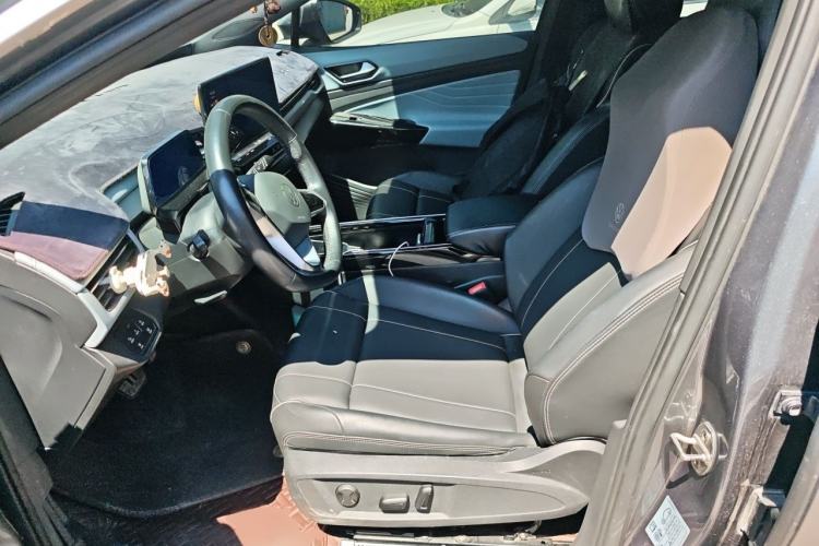Used Volkswagen ID.4 X 2022 Pure Long-Range Version Left Front Seat