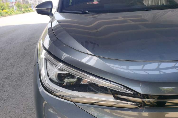 Used Volkswagen ID.4 X 2022 Pure Long-Range Version Right Front Headlight