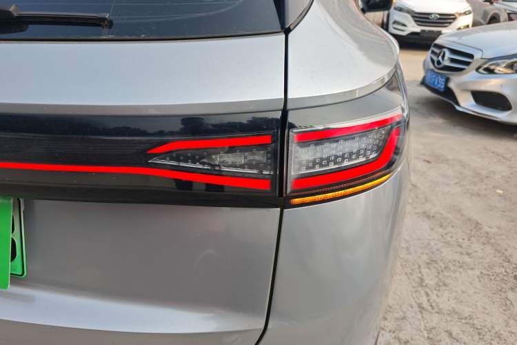 Used Volkswagen ID.4 X 2022 Pure Long-Range Version Right Rear Taillight