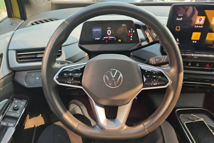 Used Volkswagen ID.4 X 2022 Pure Long-Range Version Steering Wheel
