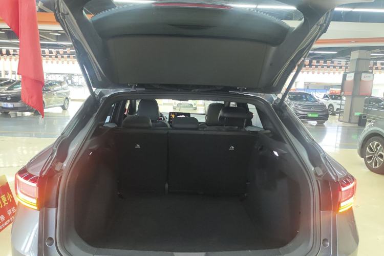 Used Volkswagen ID.4 X 2022 Pure Smart Edition Trunk