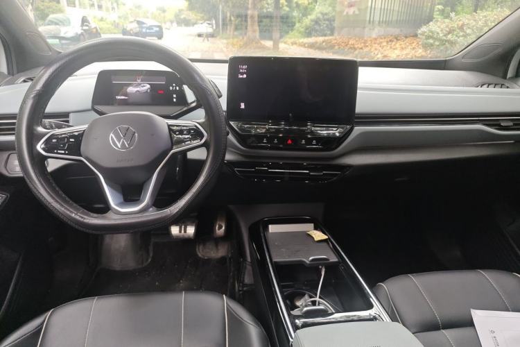 Used Volkswagen ID.4 X 2022 Pure Long-Range Version Center Console