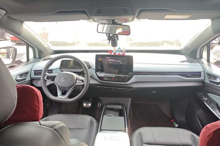 Used Volkswagen ID.4 X 2022 Pure Long-Range Version Center Console