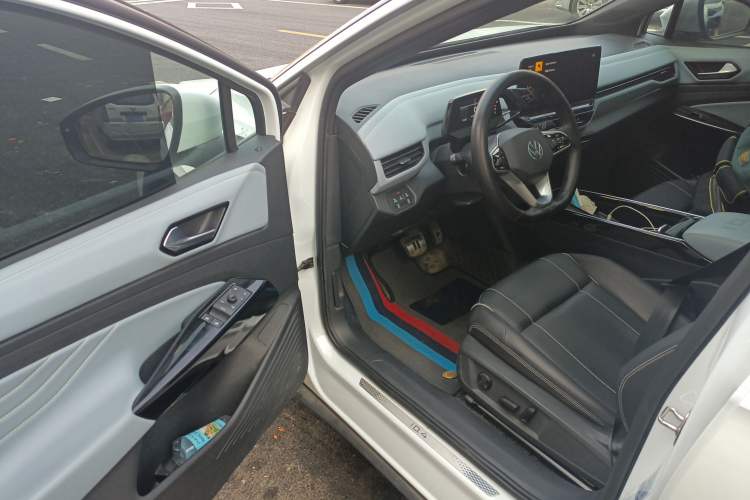 Used Volkswagen ID.4 X 2022 Pure Smart Edition Driver Seat