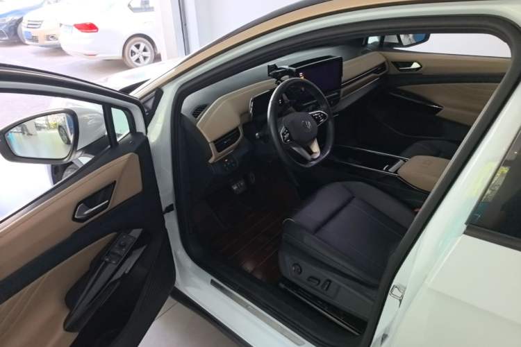 Used Volkswagen ID.4 X 2022 Pure Long-Range Version Driver Seat