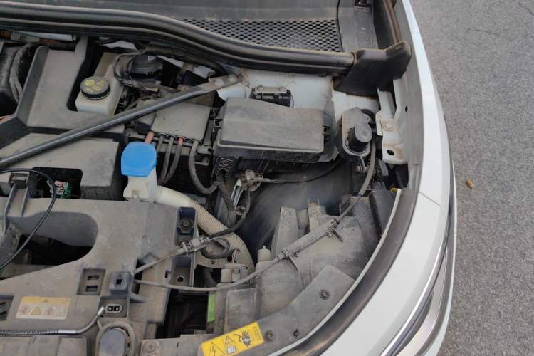Used Volkswagen ID.4 X 2022 Pure Long-Range Version Engine Bay Left
