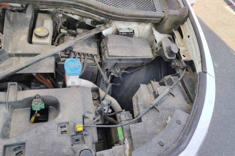 Used Volkswagen ID.4 X 2022 Pure Long-Range Version Engine Bay Left