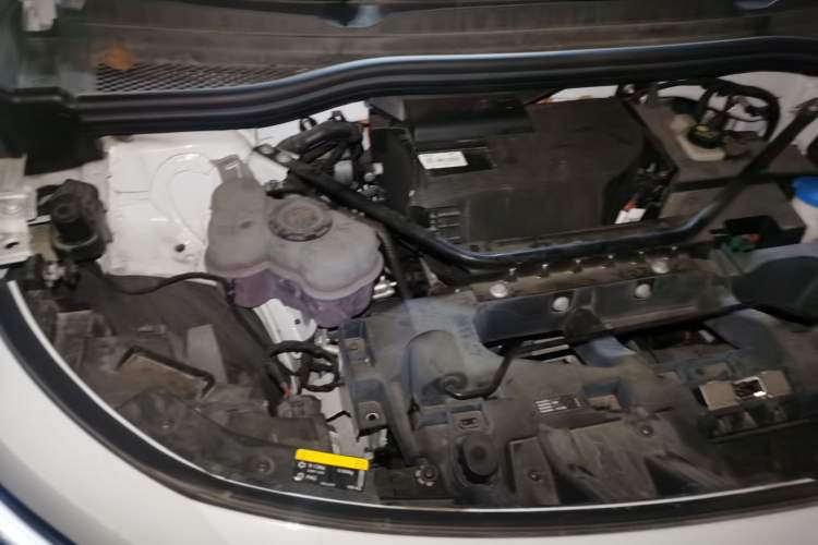Used Volkswagen ID.4 X 2022 Pure Long-Range Version Engine Bay Right