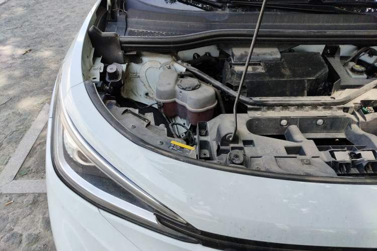 Used Volkswagen ID.4 X 2022 Pure Long-Range Version Engine Bay Right
