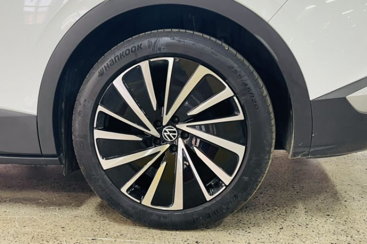 Used Volkswagen ID.4 X 2022 Pure Long-Range Version Exterior 8