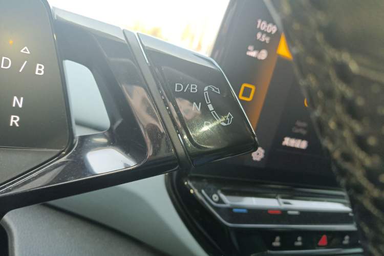 Used Volkswagen ID.4 X 2022 Pure Smart Edition Gear Lever