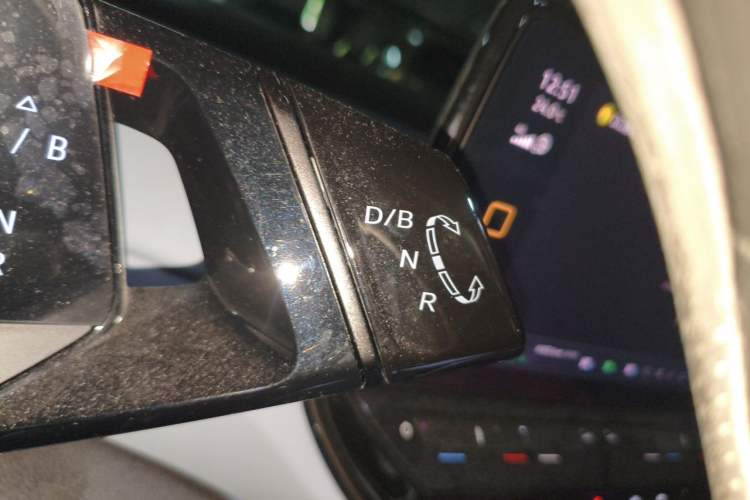 Used Volkswagen ID.4 X 2022 Pure Smart Edition Gear Lever