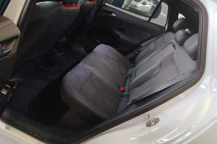Used Volkswagen ID.4 X 2022 Smart Enjoyment Long-Range Edition Interior 1