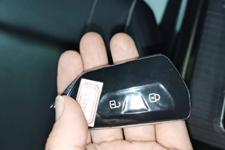 Used Volkswagen ID.4 X 2022 Pure Long-Range Version Interior 1