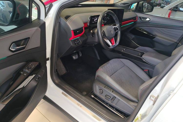 Used Volkswagen ID.4 X 2022 Smart Enjoyment Long-Range Edition Interior 2