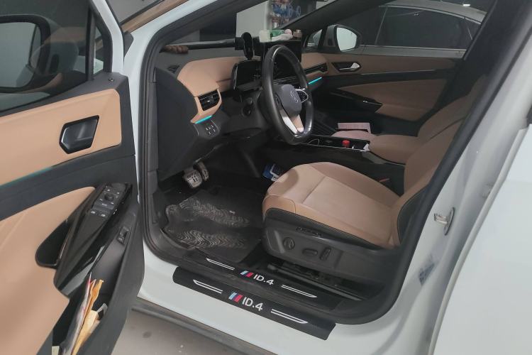 Used Volkswagen ID.4 X 2022 Smart Enjoyment Long-Range Edition Interior 3