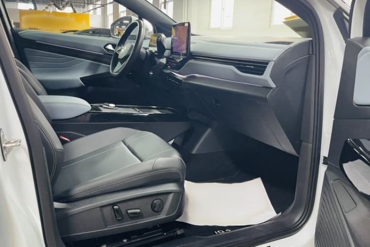 Used Volkswagen ID.4 X 2022 Pure Long-Range Version Interior 4