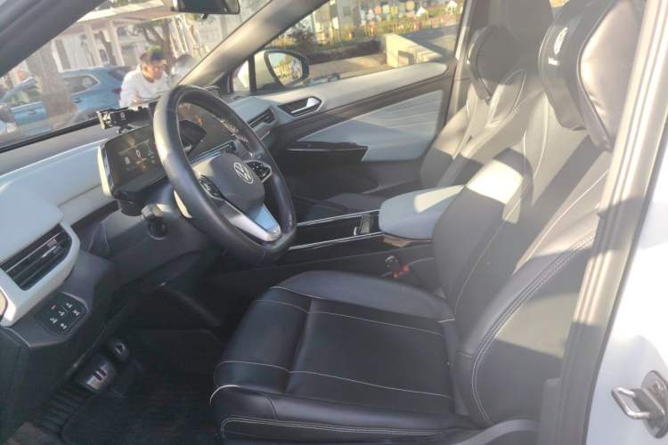 Used Volkswagen ID.4 X 2022 Pure Long-Range Version Left Front Seat