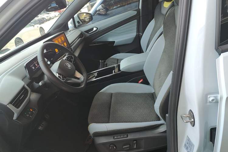 Used Volkswagen ID.4 X 2022 Smart Enjoyment Long-Range Edition Left Front Seat