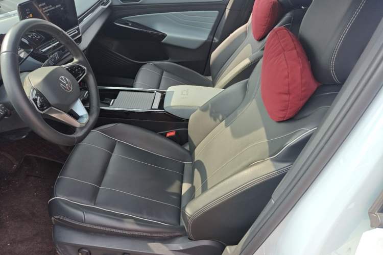 Used Volkswagen ID.4 X 2022 Pure Long-Range Version Left Front Seat