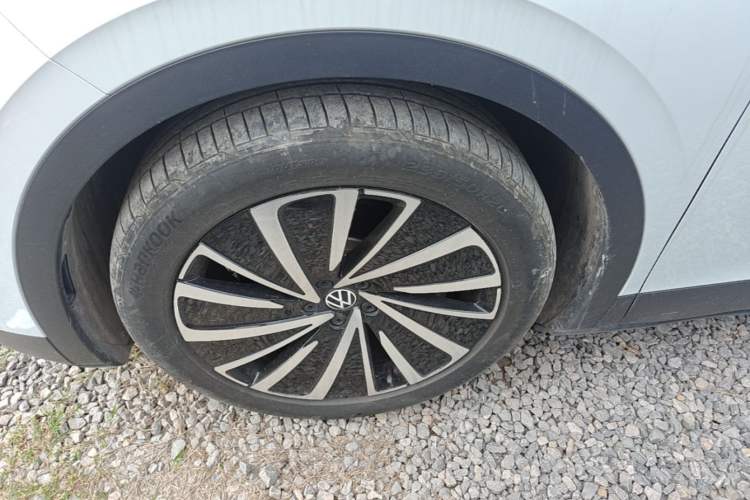 Used Volkswagen ID.4 X 2022 Pure Long-Range Version Left Front Wheel Hub