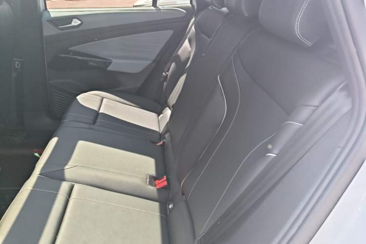 Used Volkswagen ID.4 X 2022 Pure Long-Range Version Left Rear Seat