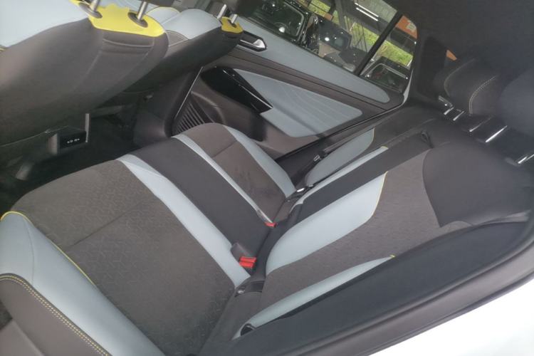Used Volkswagen ID.4 X 2022 Smart Enjoyment Long-Range Edition Left Rear Seat
