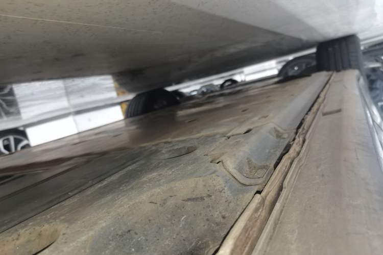 Used Volkswagen ID.4 X 2022 Pure Smart Edition Left Side Sill
