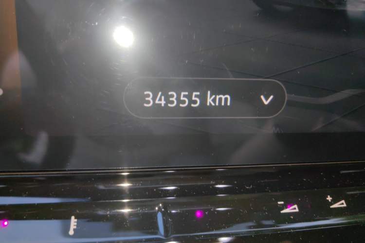 Used Volkswagen ID.4 X 2022 Pure Long-Range Version Odometer Close Up