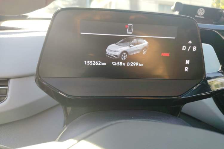 Used Volkswagen ID.4 X 2022 Pure Long-Range Version Odometer Close Up