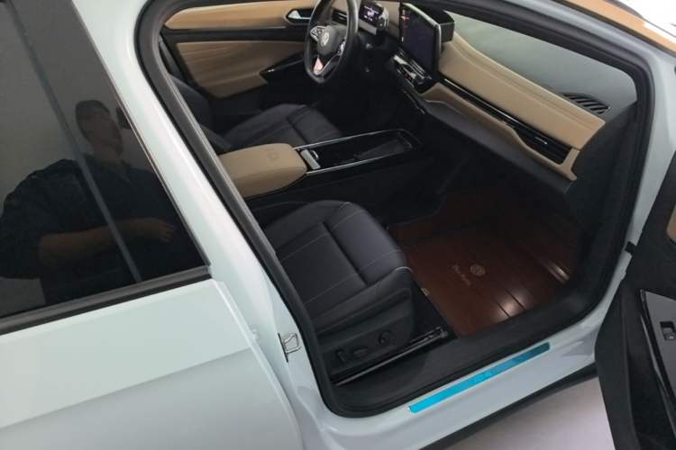 Used Volkswagen ID.4 X 2022 Pure Long-Range Version Right Front Seat