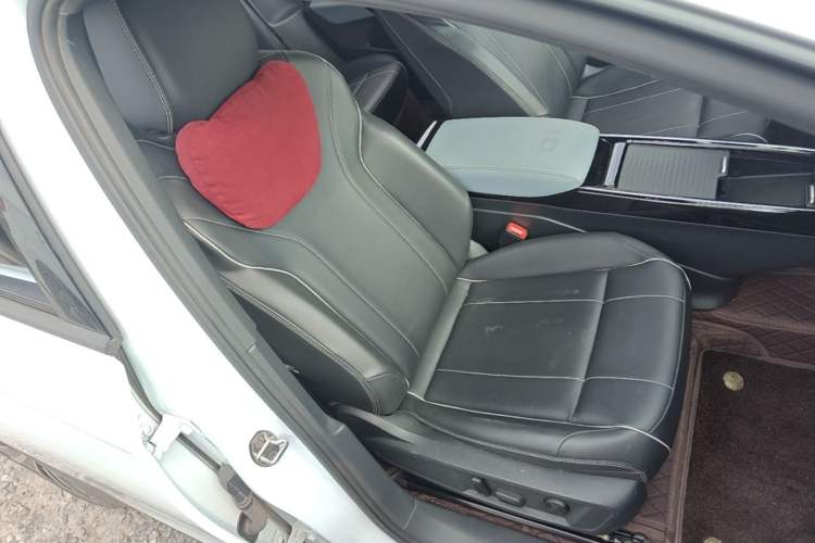 Used Volkswagen ID.4 X 2022 Pure Long-Range Version Right Front Seat