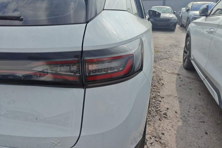 Used Volkswagen ID.4 X 2022 Pure Long-Range Version Right Rear Taillight
